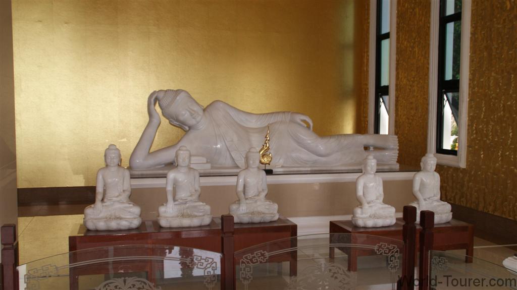 Reclining Buddha