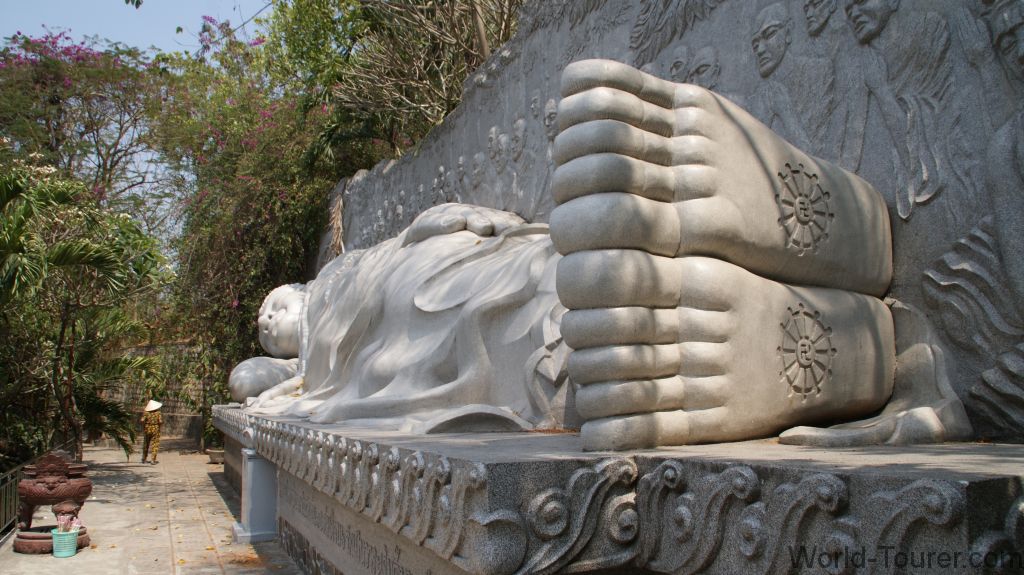 Reclining Buddha